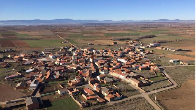 Vista aérea de Bustillo del Páramo y alrededores. 