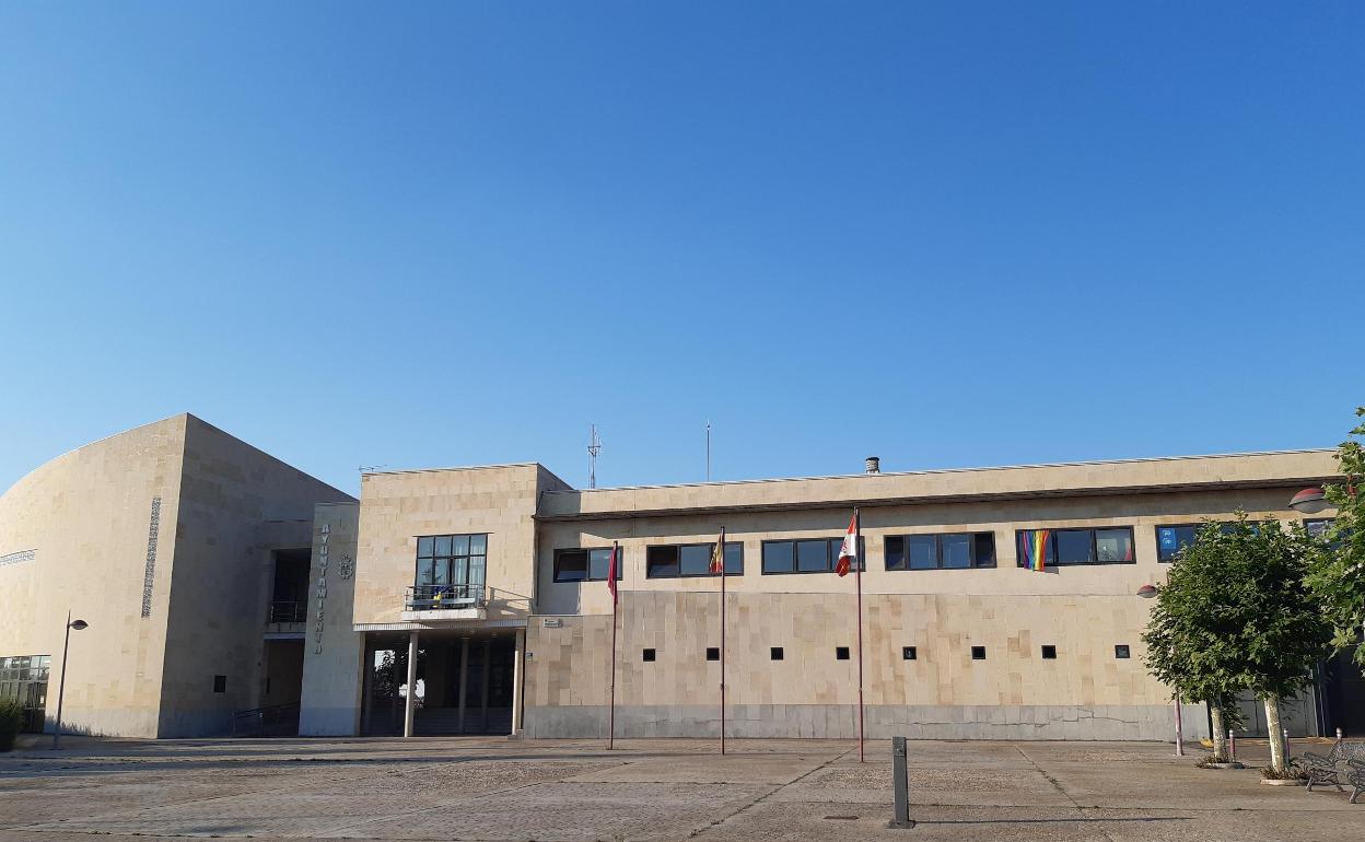 La alcaldesa de San Andrés del Rabanedo, Camino Cabañas, mantendrá una reunión junto a parte del equipo de gobierno el próximo 7 de septiembre en la sede del Ministerio de Transportes, Movilidad y Agenda Urbana (Mitma) en Madrid. 