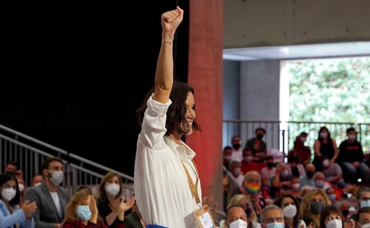 Andrea Fernández se mantendrá como secretaria de Igualdad del PSOE.