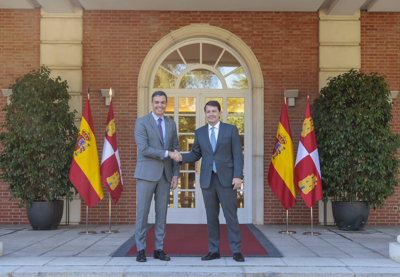 Fotos: Reunión entre el Estado y Castilla y León