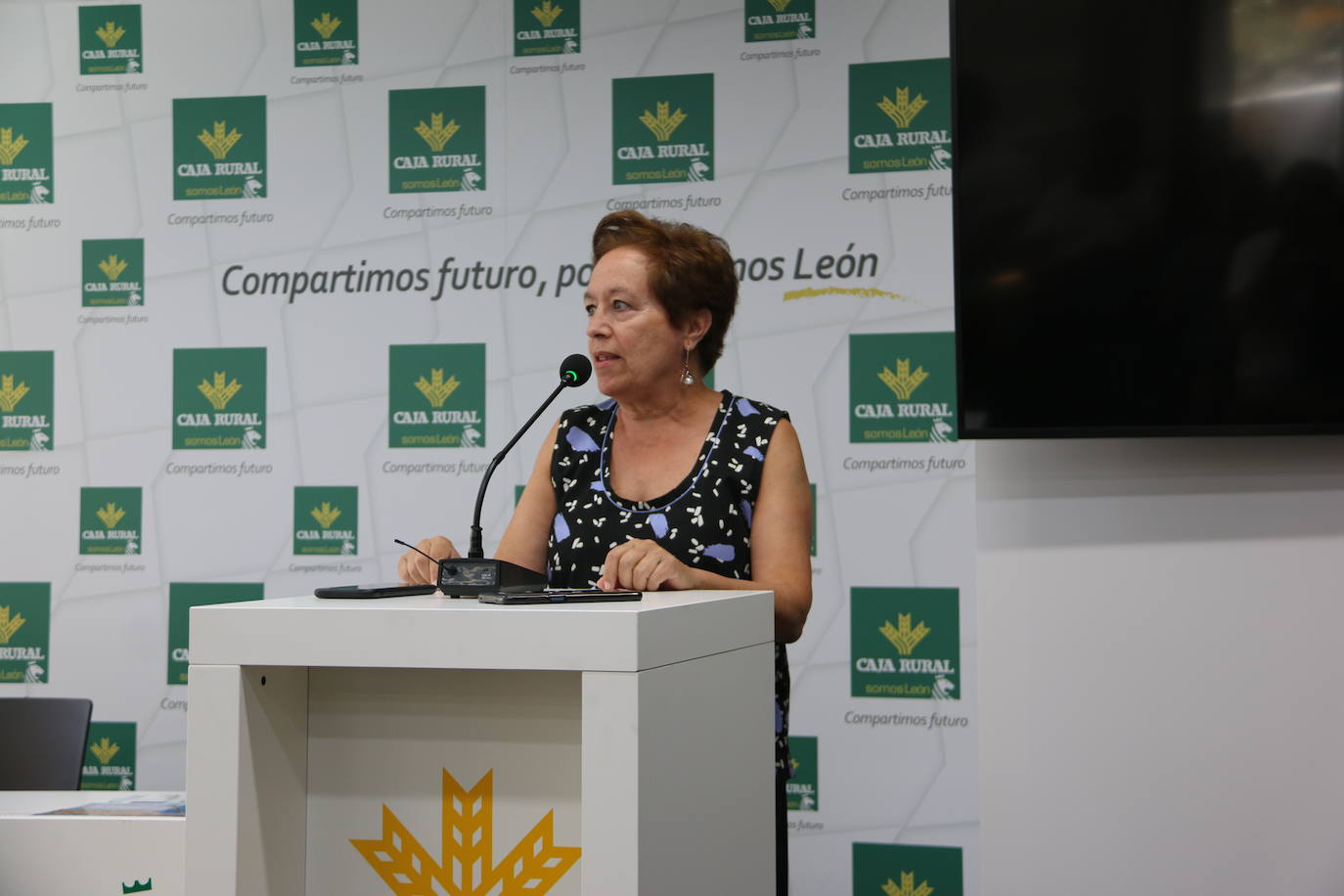 Presentación del Campeonato de España de Piragüismo en el Río Esla en la sede de Caja Rural en León