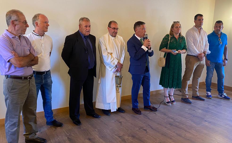 Inauguración del centro cívico en el edificio de las antiguas escuelas de La Seca de Alba.