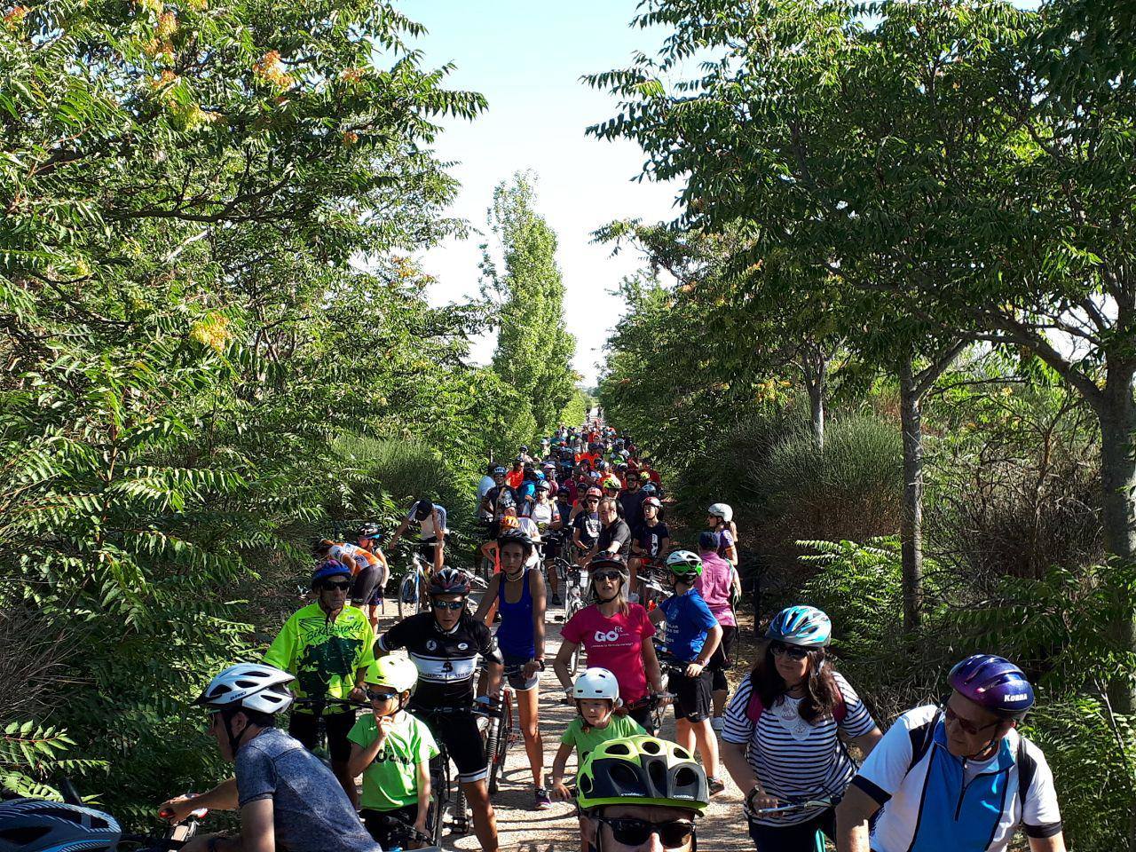 Imágenes de anteriores ediciones de la marcha en bicicleta por la Vía Verde del Esla
