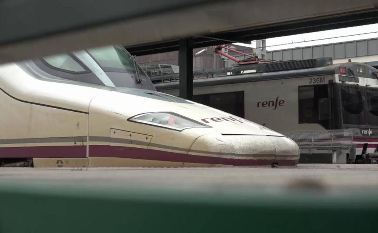 Imagen de un tren perteneciente a RENFE.
