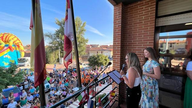 La Delegada Territorial, Ester Muñoz, señala en su pregón que la Fiesta es una gran ocasión para el fomento y promoción de Vino de la DO León