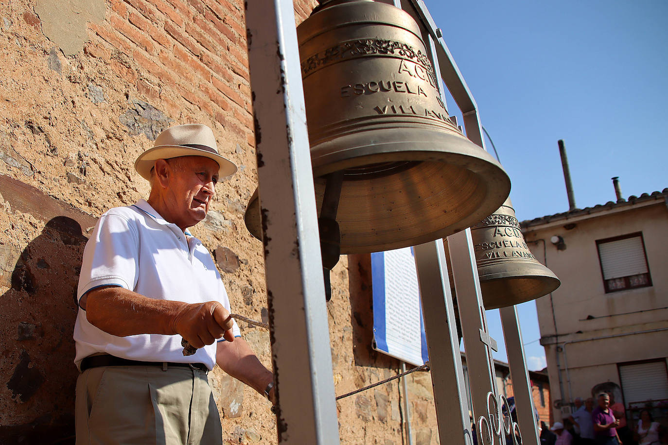 XXXVI Encuentro de campaneros en la localidad leonesa de Villavante