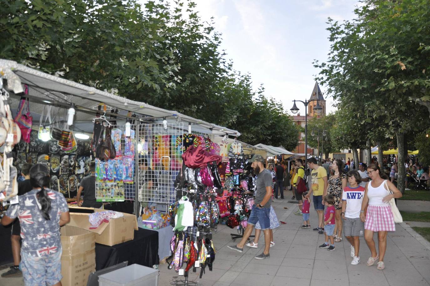 Fotos: Vuelven las food trucks a Valencia de Don Juan