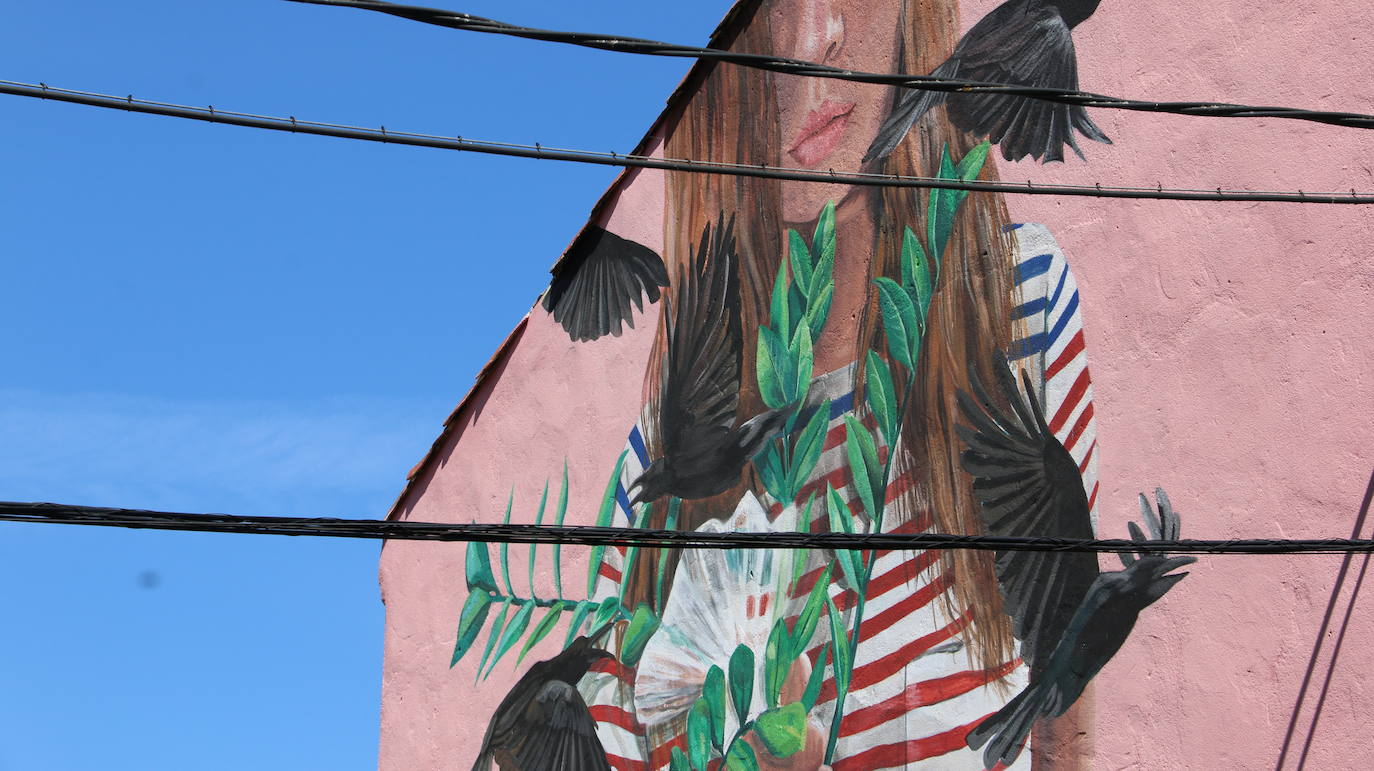 La localidad leonesa tiene más de 300 grafitis, la que más per cápita de España