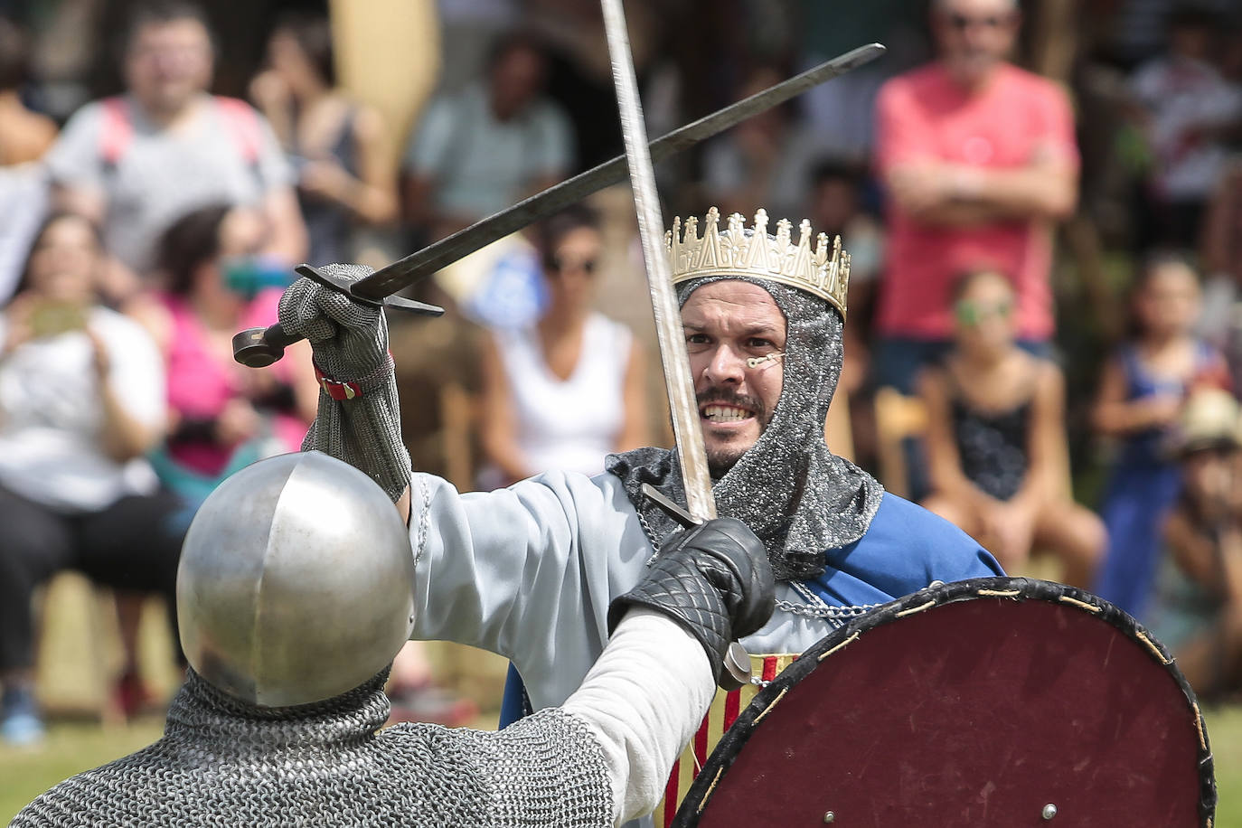 Fotos: Villadangos del Páramo regresa a la Edad Media para revivir la lucha entre Alfonso I de Aragón y los aliados de Urraca