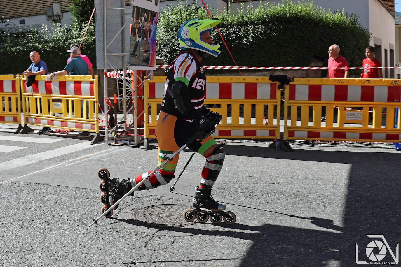 Patinadores durante la prueba del Campeonato de Europa de Slalom. 