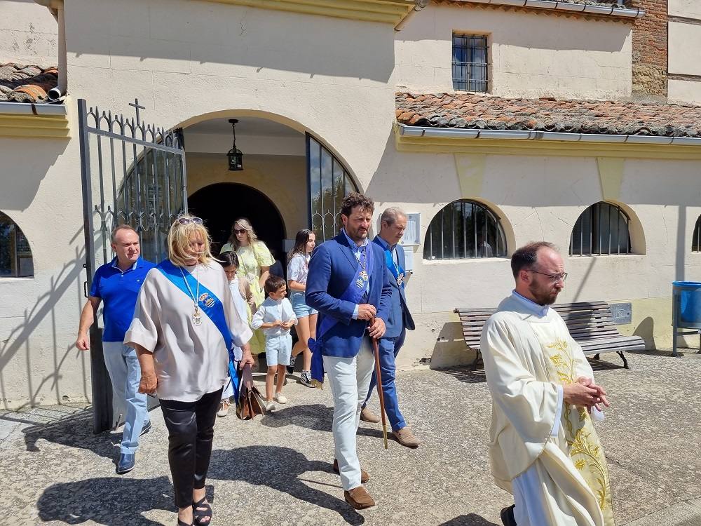 Ambas localidades viven sus días de fiesta con devoción y celebran misas y procesiones en honor a San Roque 