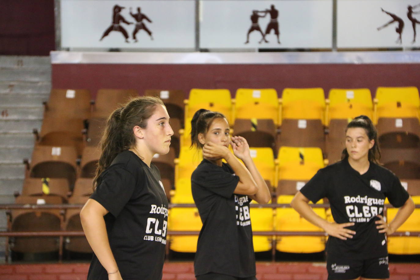 Las jugadoras del Cleba efectúan su primer entrenamiento de la temporada 2022/2023