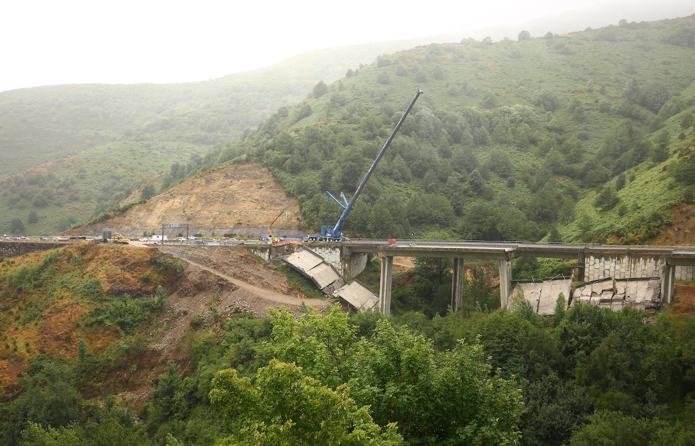 Desmantelamiento del vano del viaducto de Castro.