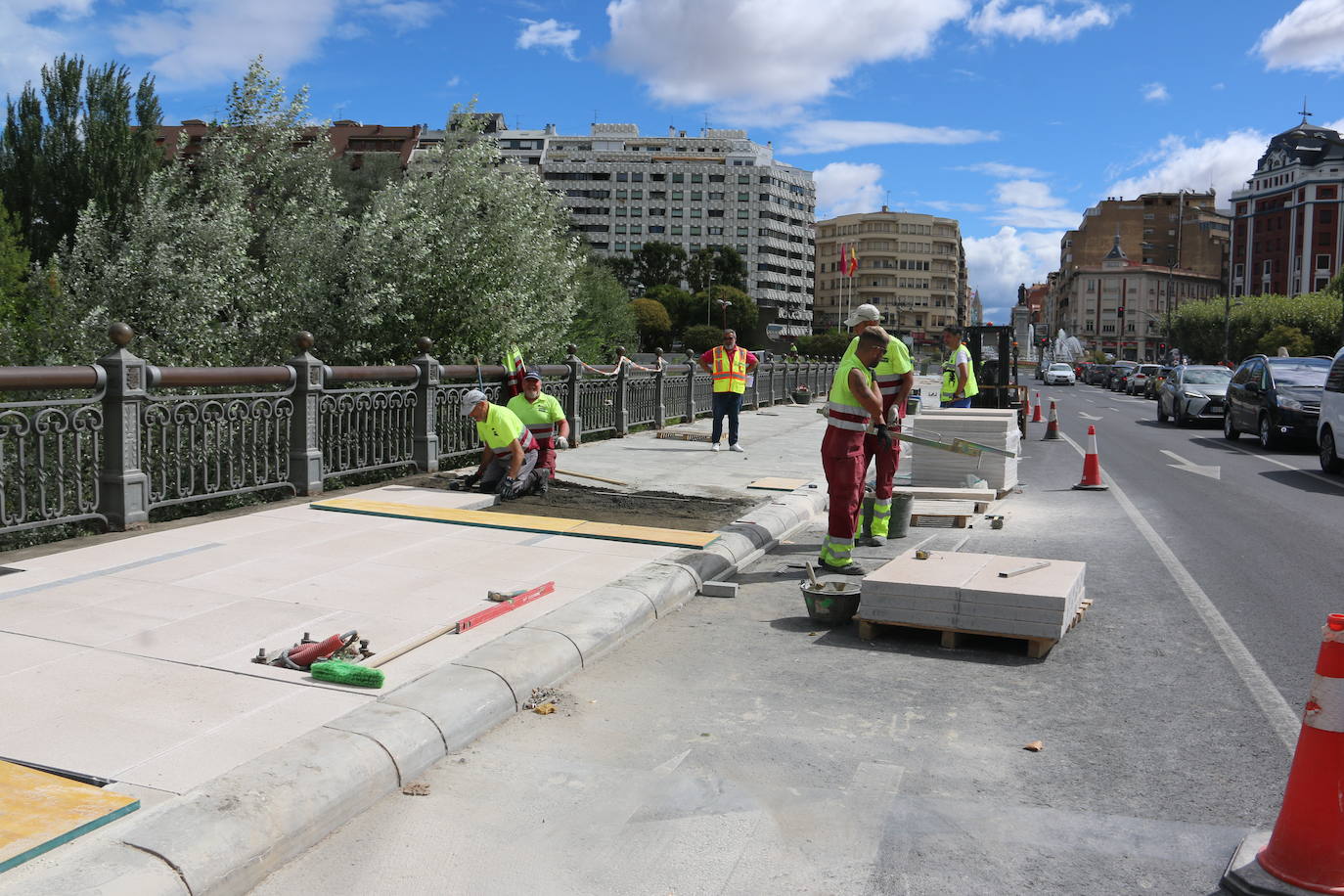 Fotos: Obras en el Puente de los Leones