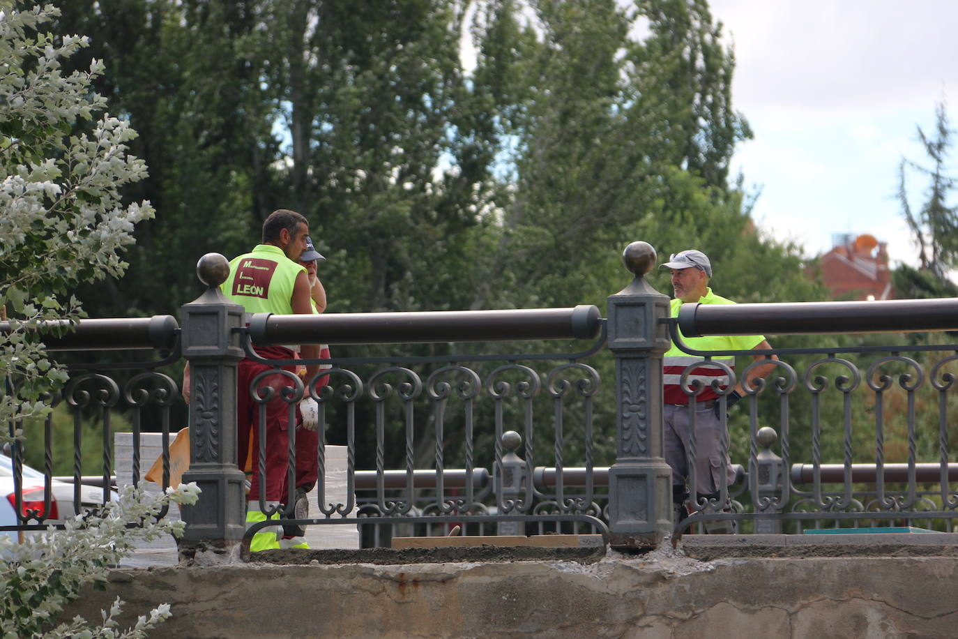 Fotos: Obras en el Puente de los Leones