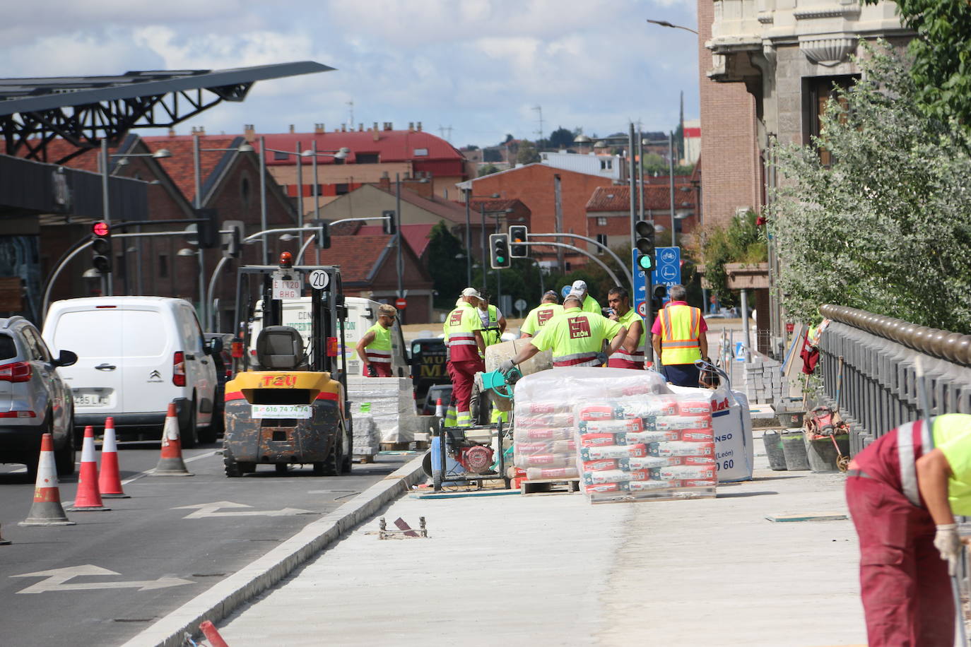 Fotos: Obras en el Puente de los Leones