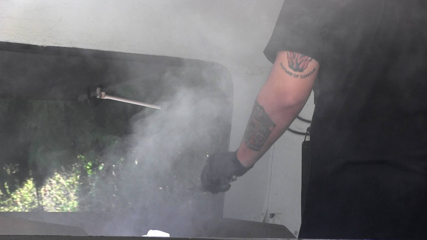 Decenas de asistentes al 'Movidaquilambre'.