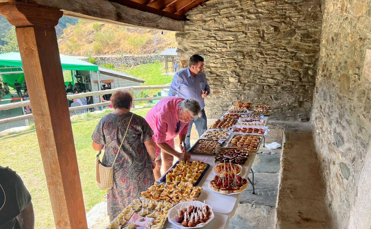 Concurso de pinchos en Los Bayos.