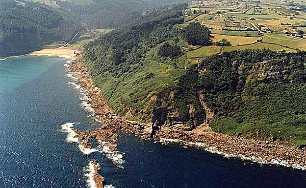 Playa de Merón, concejo de Villaviciosa, Asturias.