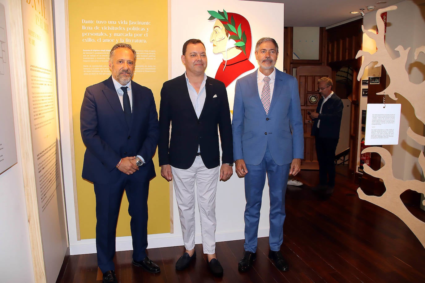 El Presidente de las Cortes, Carlos Pollán participa en la inauguración de la exposición 'La Divina Comedia en el Arte'
