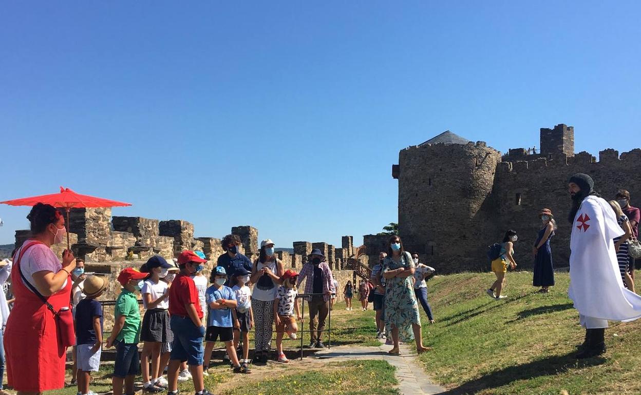 Visitas teatralizadas al Castillo de los Templarios de Ponferrada.