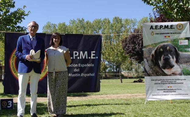 Azucena Fernández y el juez carlos salas Melero