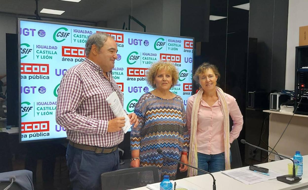 CSIF, UGT y CCOO denuncian que la Junta incumple el Plan de Igualdad.