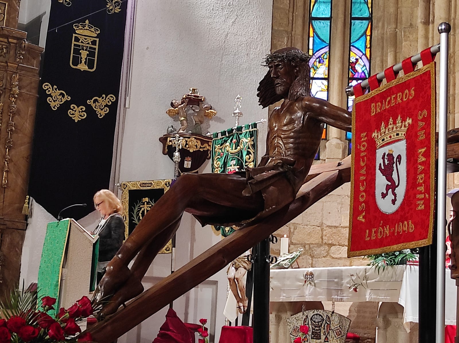 Exaltación de la Santa Cruz en la parroquia de San Martín.