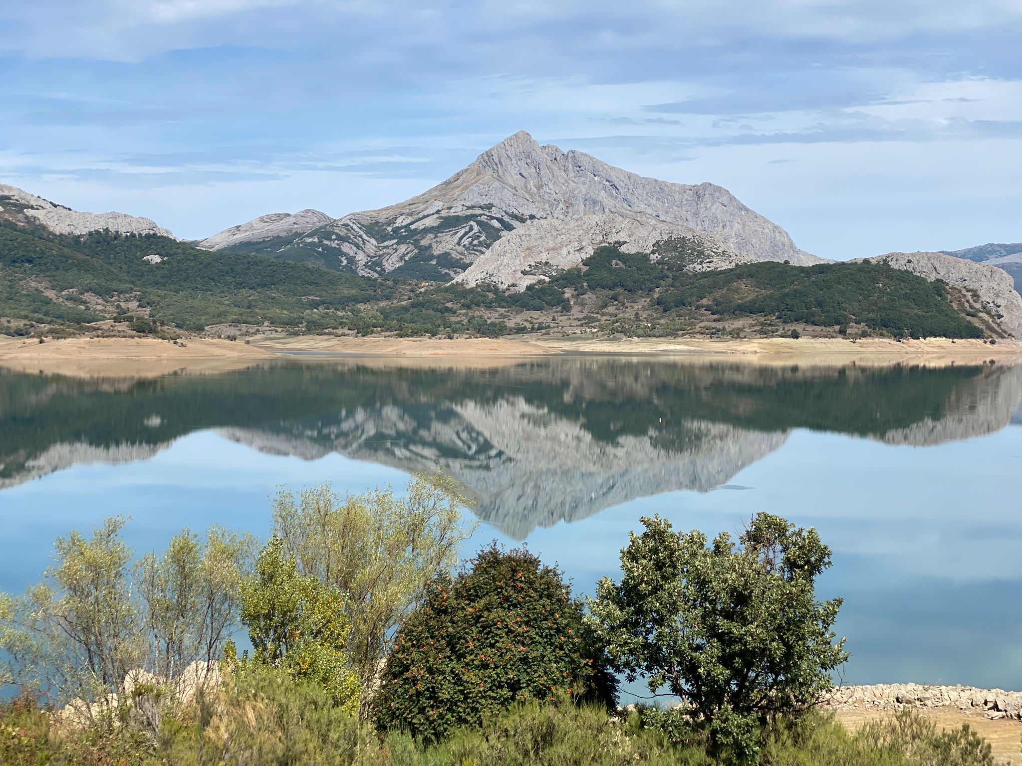 Fotos: Estado en el que se encuentra el pantano del Porma