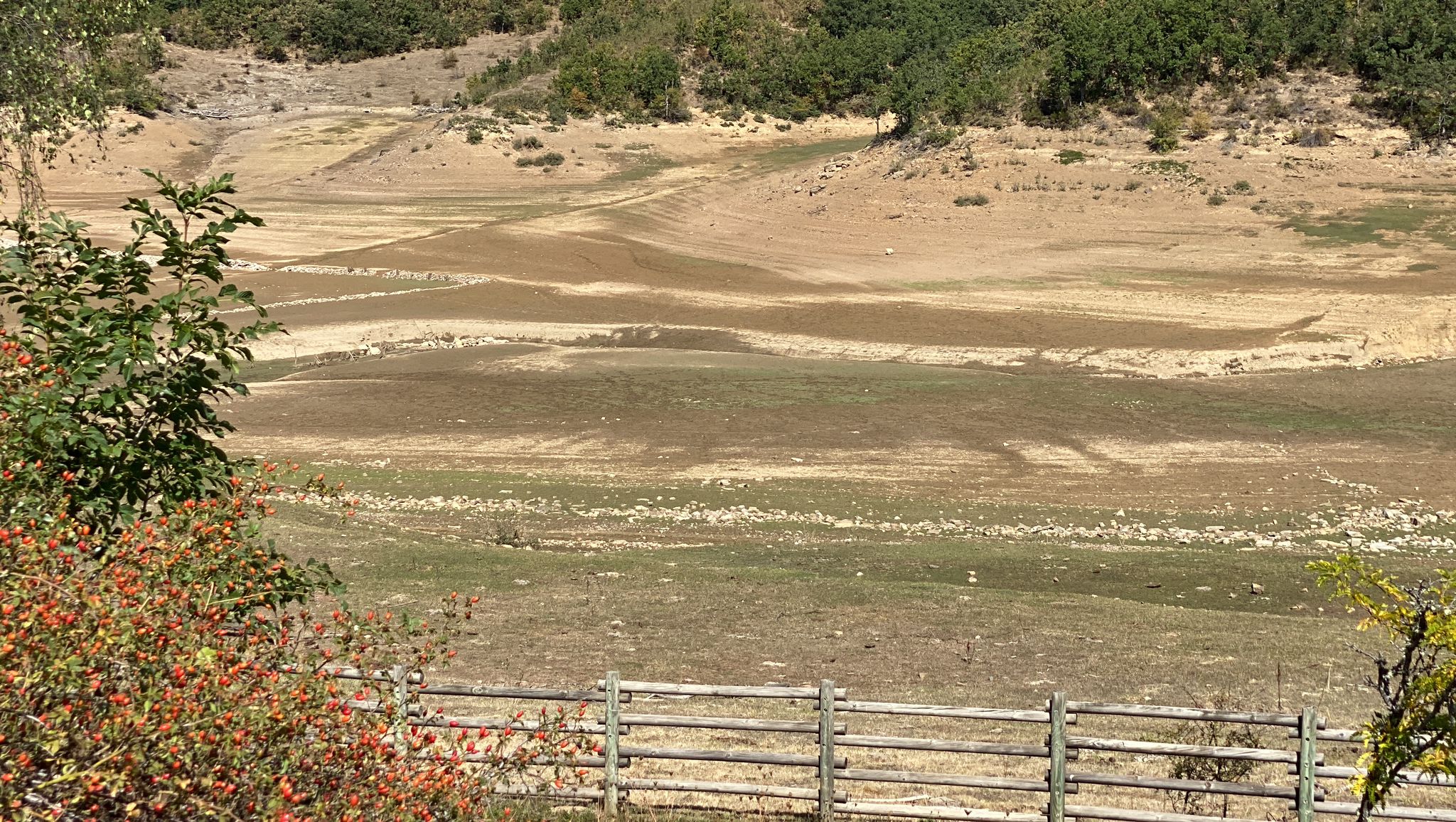 Fotos: Estado en el que se encuentra el pantano del Porma