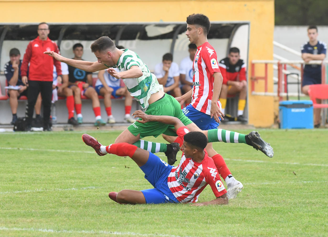 Fotos: Partido entre el Tordesillas y La Virgen