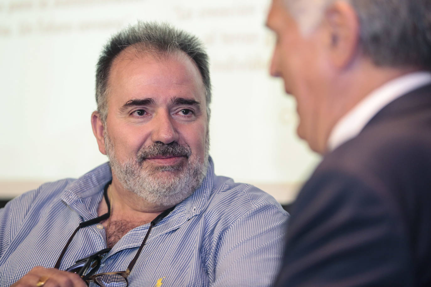 El presidente de Acaip, José Ramón López (a la izquierda), participa en la séptima edición del Congreso Nacional Penitenciario Legionense celebrado en León