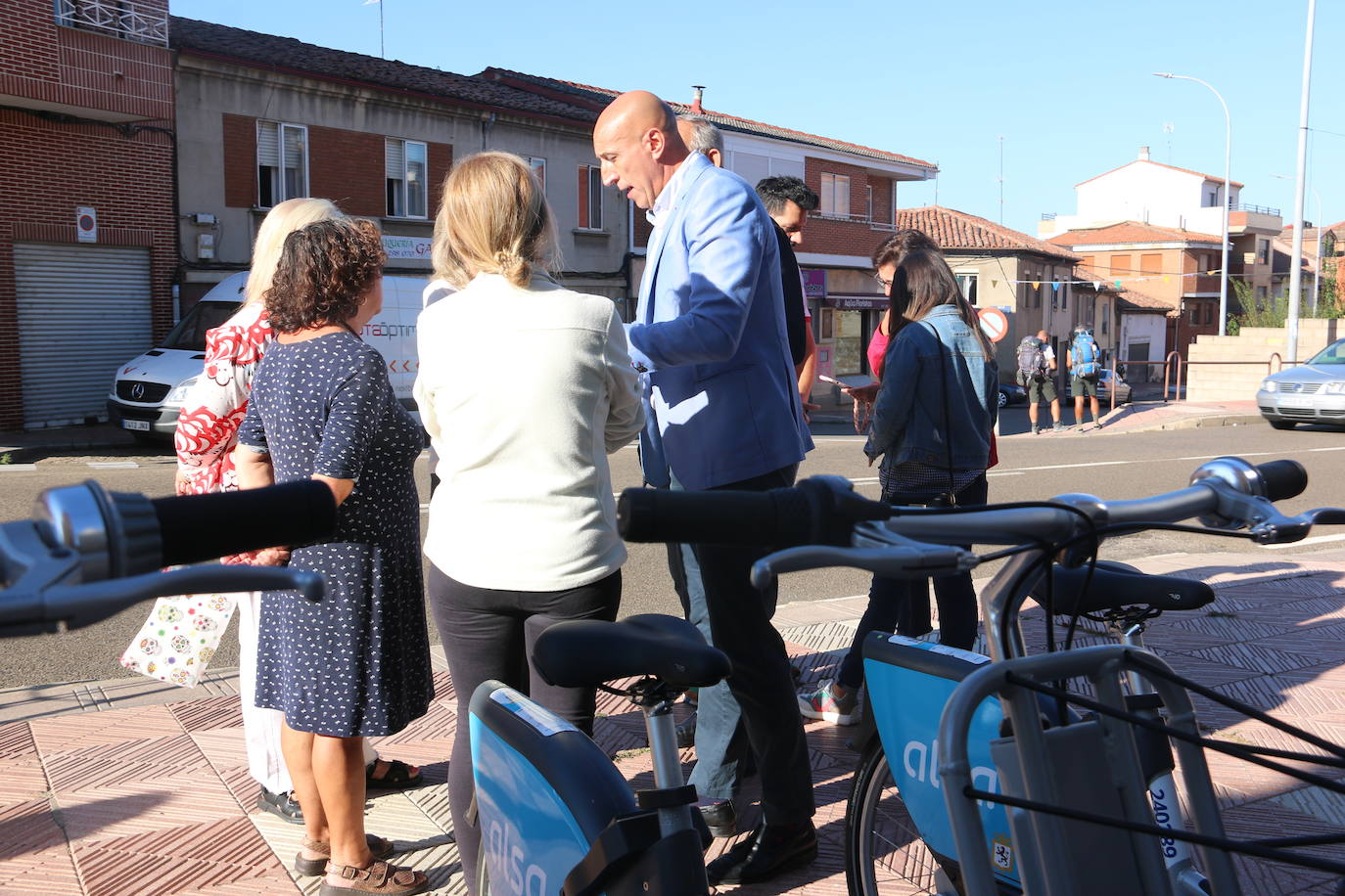 Presentación de la nueva estación de préstamo de bicicletas en Puente Castro.