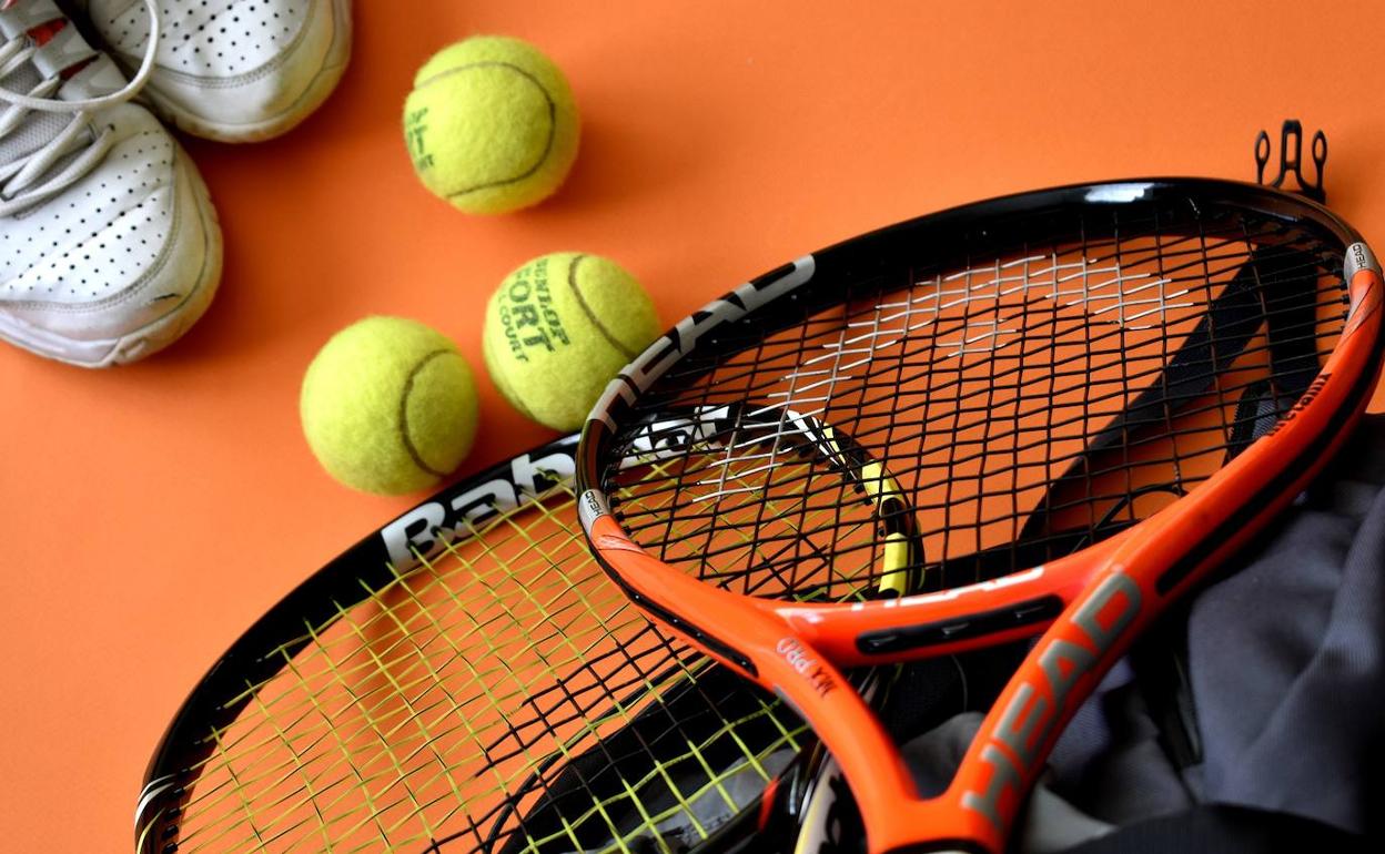 El Ayuntamiento de León ofertas 104 plazas de tenis para este curso 2022-2023