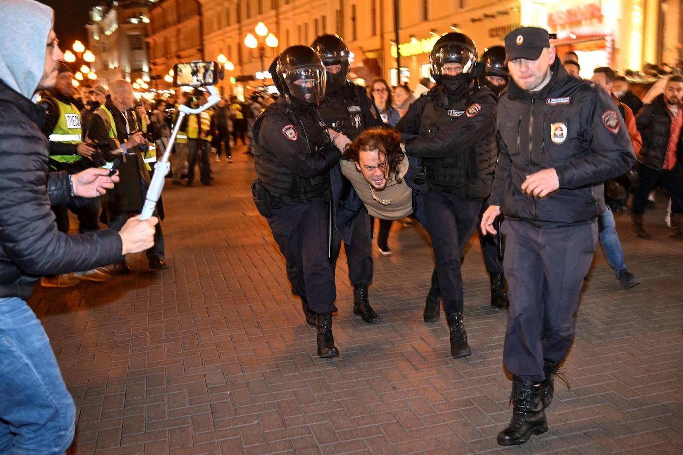 Fotos: Más de 350 detenidos en Rusia en protestas por la movilización de 300.000 reservistas para la guerra de Ucrania