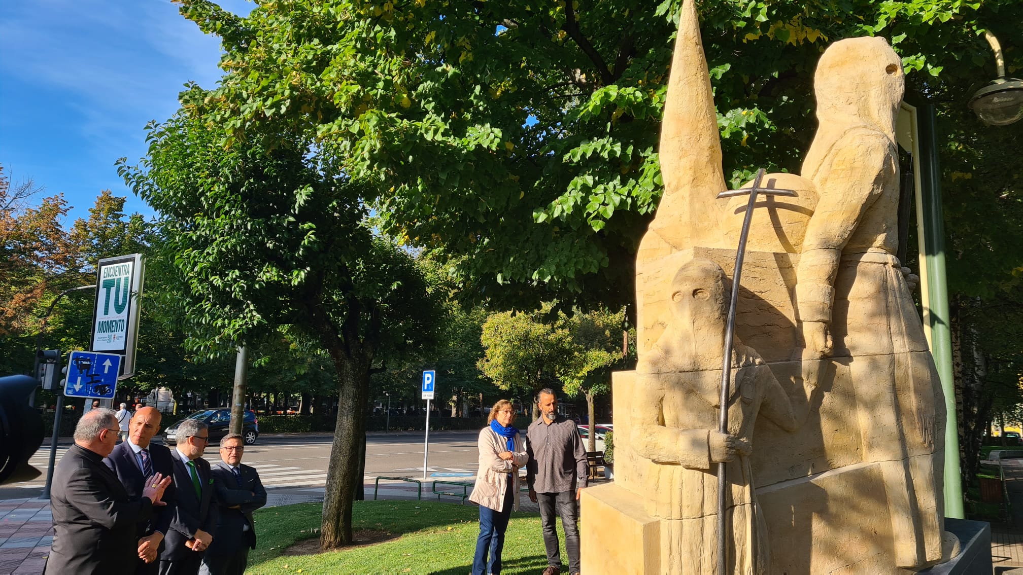 Fotos: Inauguración del monumento al papón en León