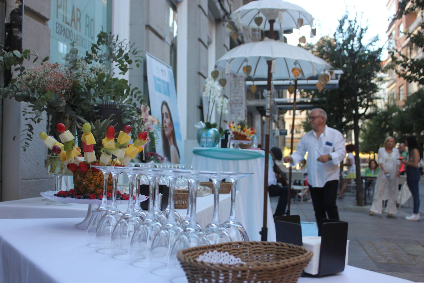 Las actividades especiales durante el jueves y el viernes en el centro de Pilar Rojo por la semana de la belleza. 