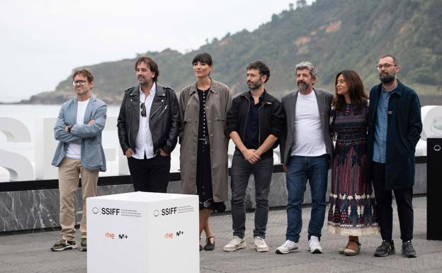 Alberto Marini, Isaki Lacuesta, Isabel Peña, Rodrigo Sorogoyen, Alberto Rodríguez, Isa Campo y Francisco Araujo en San Sebastián. 