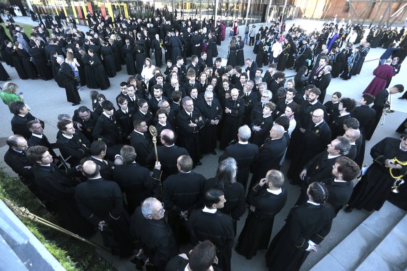 El 33 Encuentro Nacional de Cofradías celebra la magna procesión' 'Passio Legionensis' como acto central de su programación.