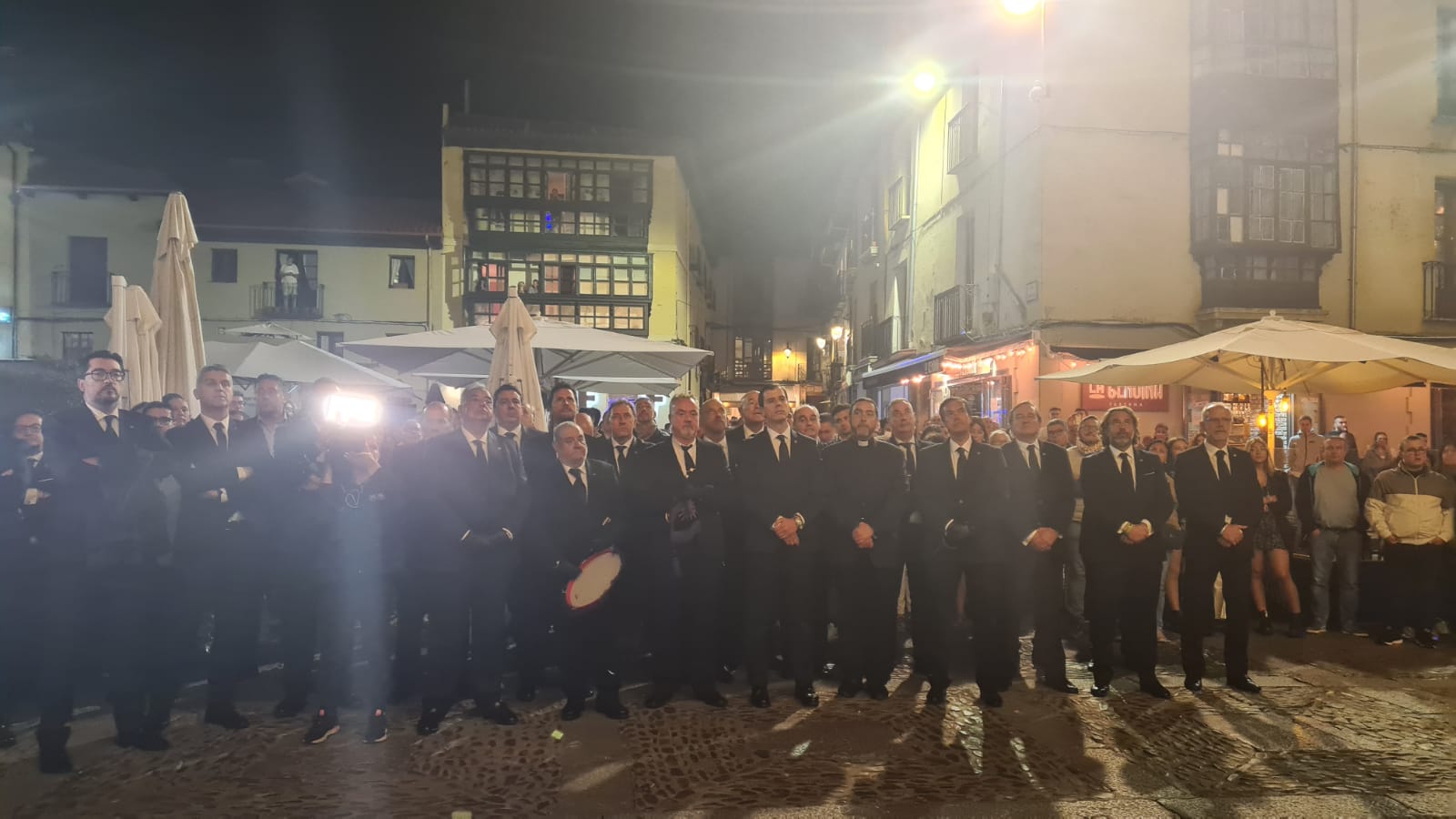 El coronel Julio Andrés Gutiérrez, jefe de la Comandancia de la Guardia Civil en León, durante la alocución