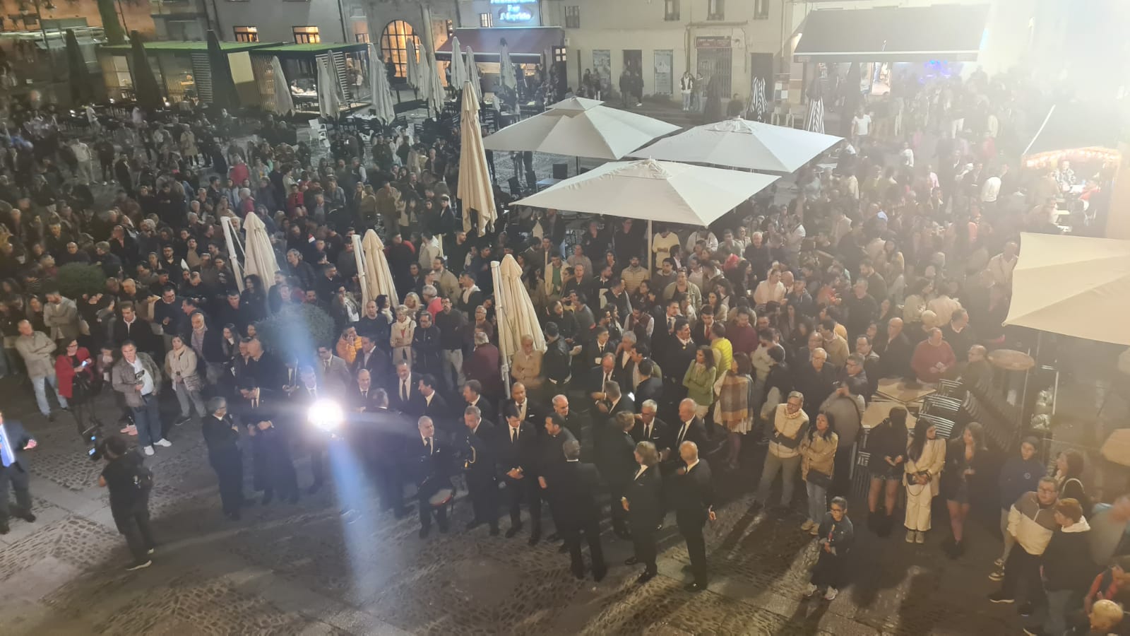 El coronel Julio Andrés Gutiérrez, jefe de la Comandancia de la Guardia Civil en León, durante la alocución