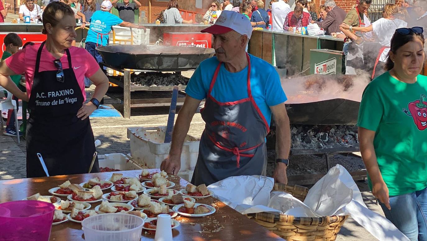 Feria del pimiento y diversos actos de Fresno de la de Vega. 