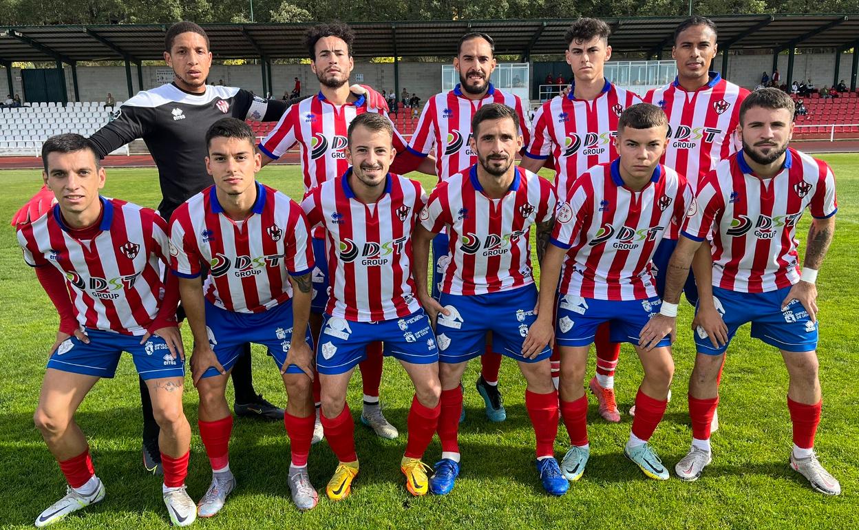 Once del Atlético Bembibre para el choque ante el Atlético Tordesillas.