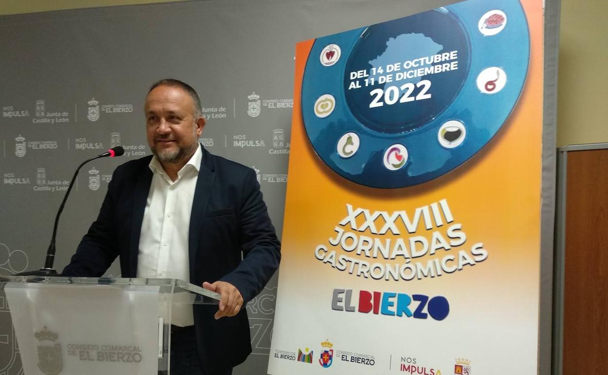 El presidente del Consejo del Bierzo, en la presentación de las XXXVIII Jornadas Gastronómicas.