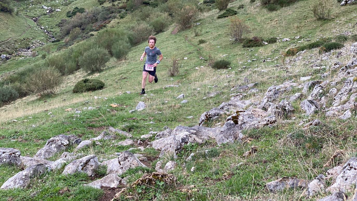 Alrededor de 200 corredores participan en el V Trail de Mampodre.