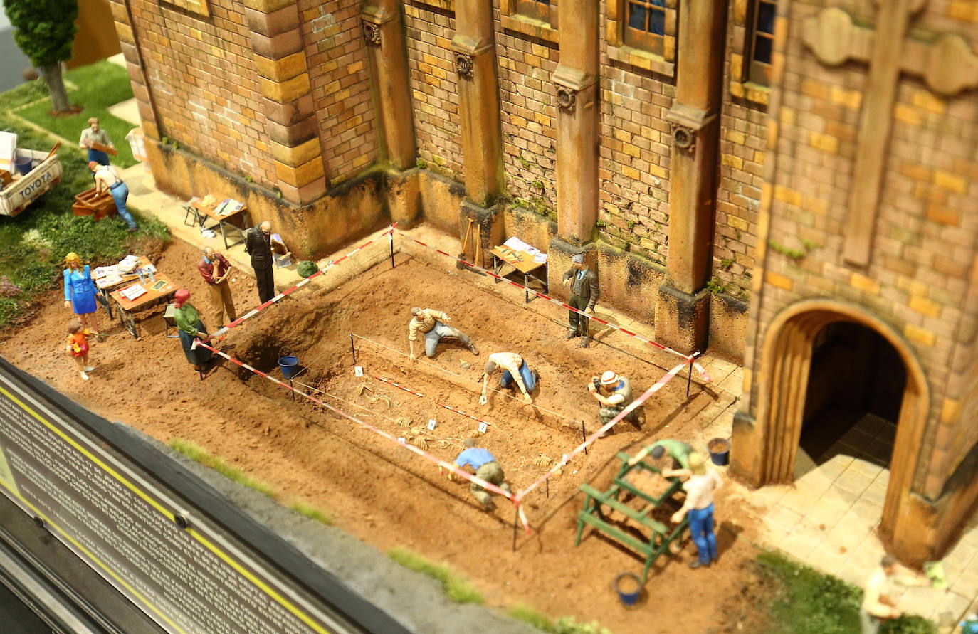 El municipio berciano de Toral de los Vados acoge este fin de semana el primer Concurso Internacional de Modelismo con la participación de más de 1.300 obras