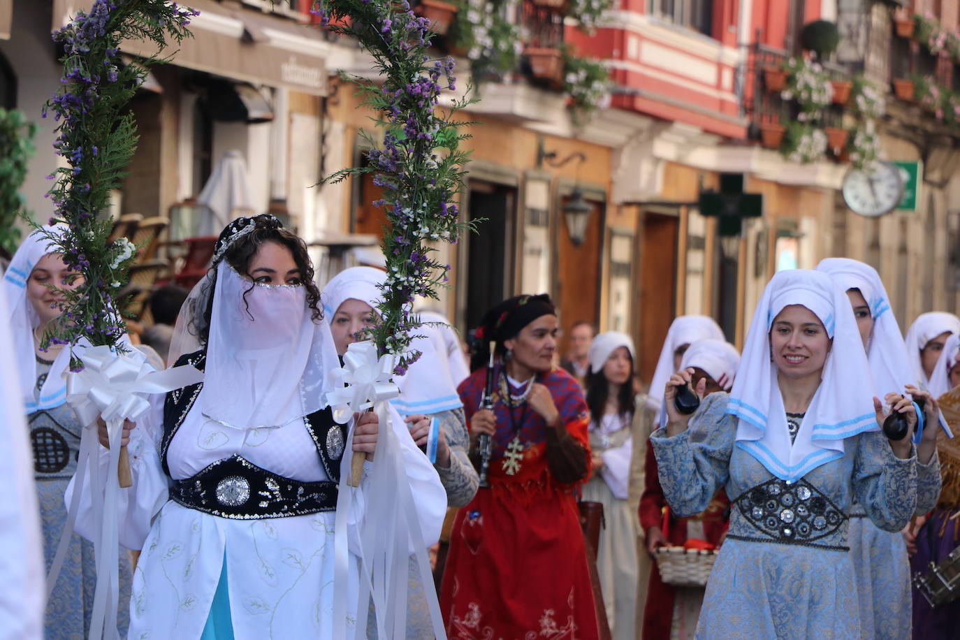 Acto de las Cantaderas durante las fiestas de San Froilán.