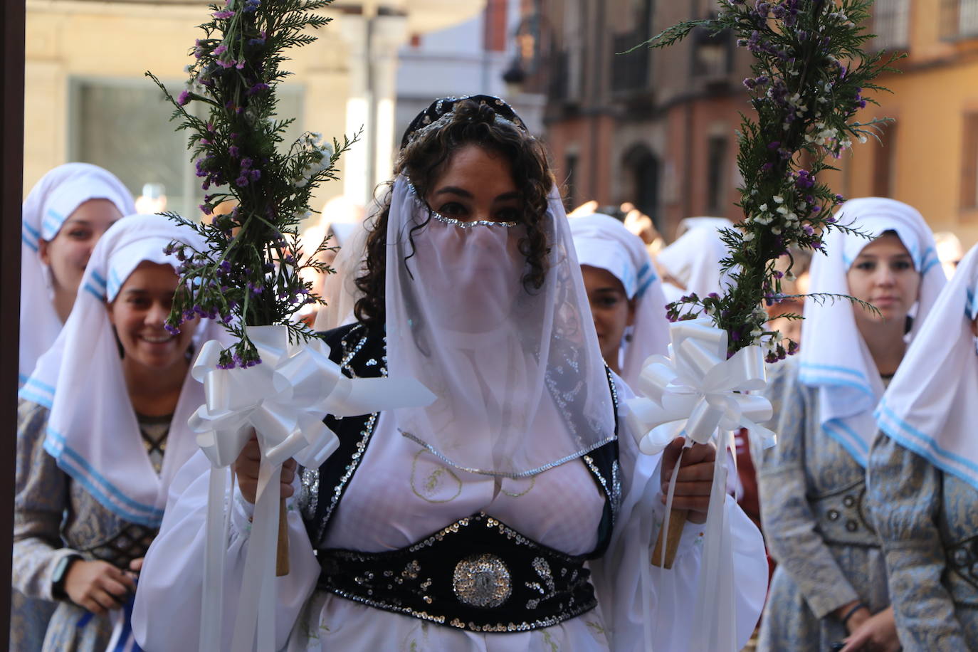 Acto de las Cantaderas durante las fiestas de San Froilán.