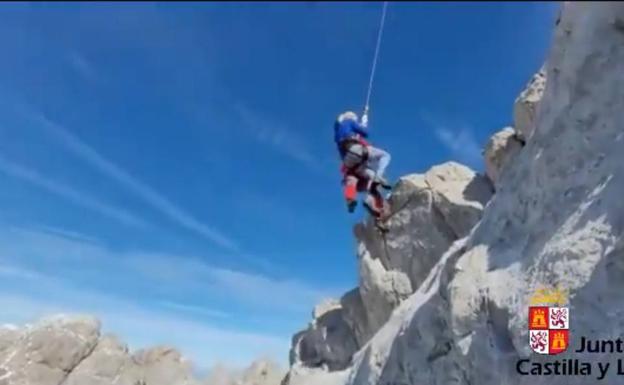 Dos montañeros rescatados mientras completaban la ruta del Collado Jermoso.