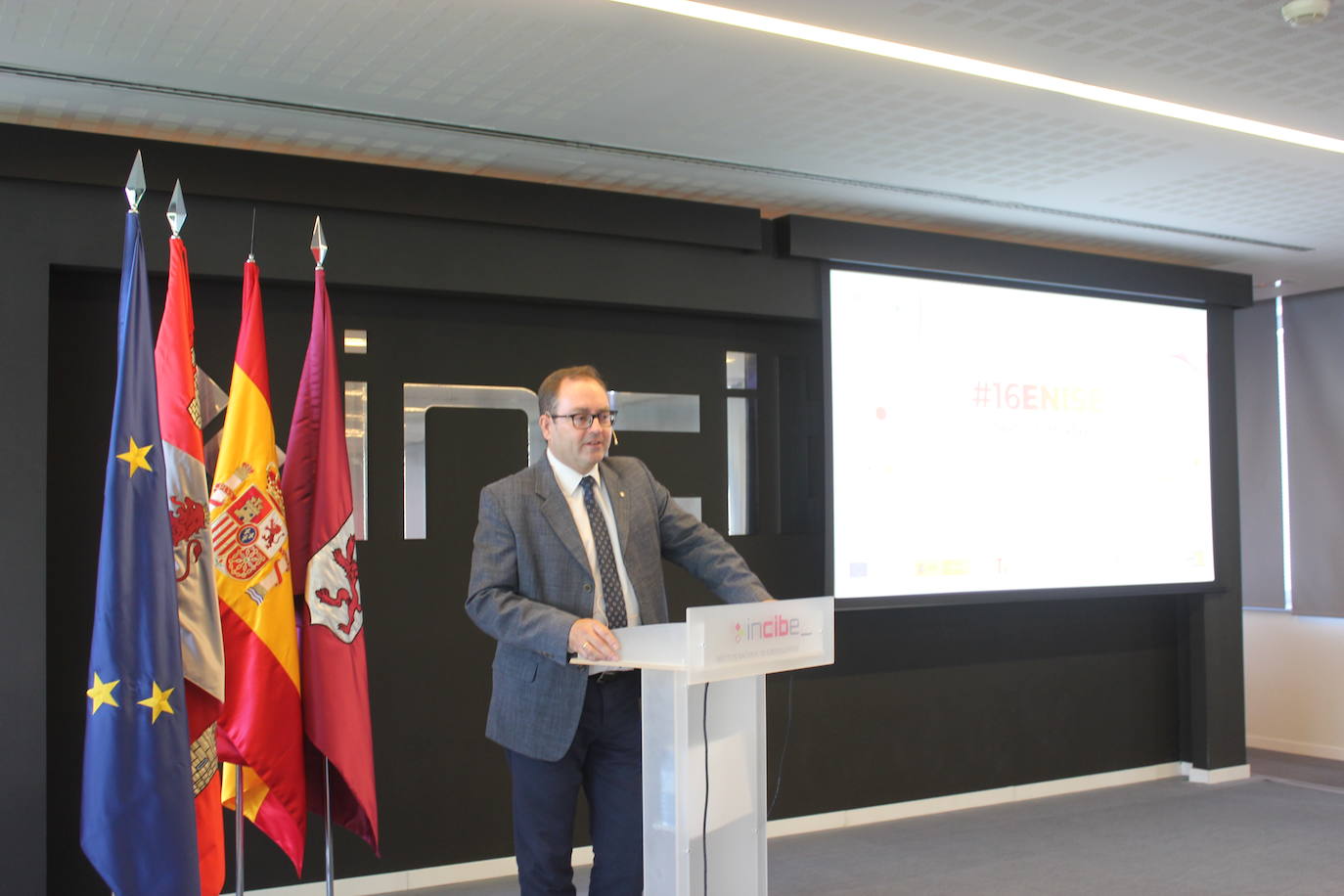 Acto de presentación del decimosexto Encuentro Internacional de Seguridad de la Información. 